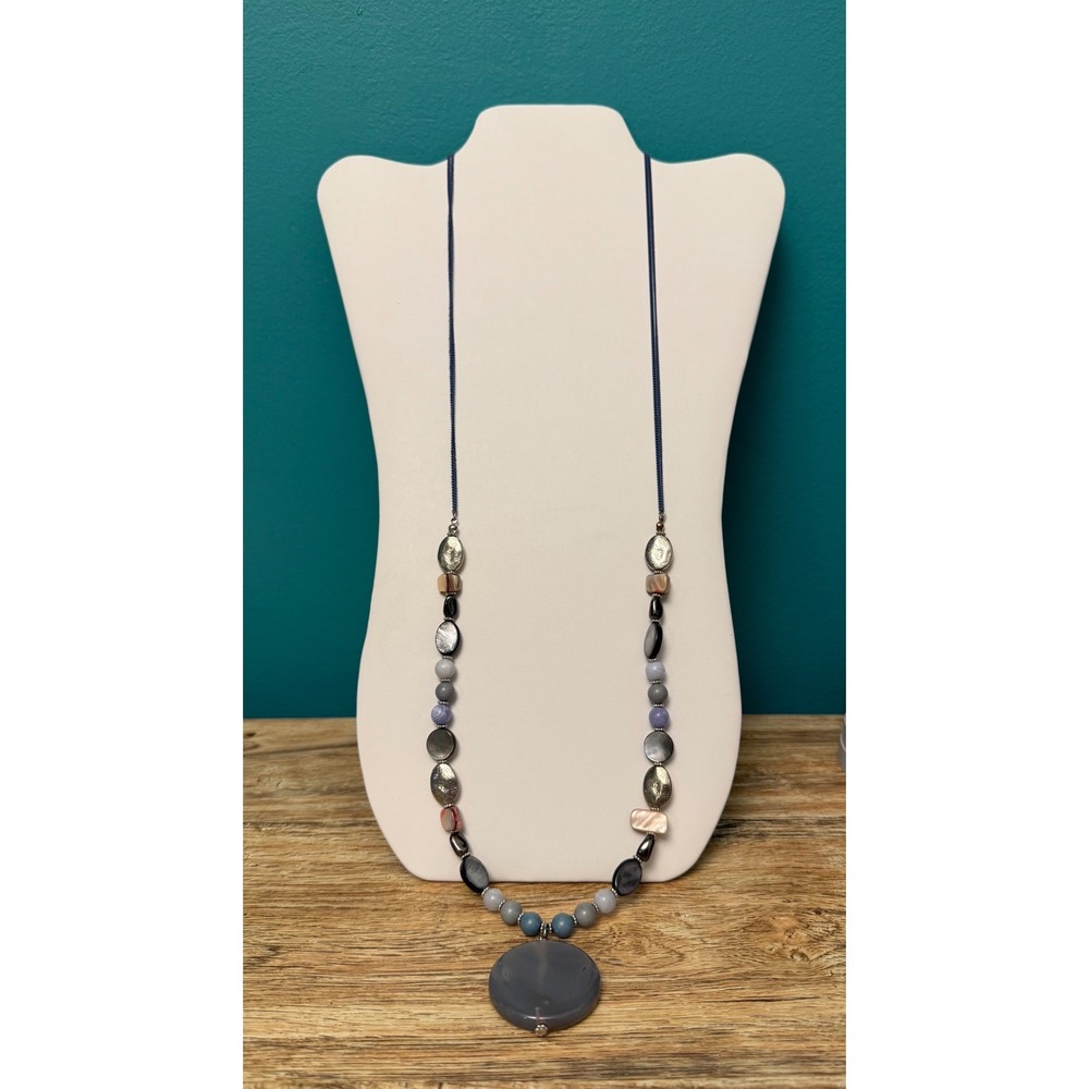 Charming Charlie Blue Gray Beaded Statement Necklace Large Agate Pendant Shell